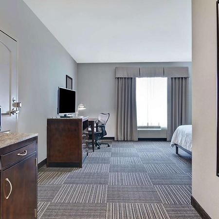 Hilton Garden Inn And Fayetteville Convention Center Extérieur photo