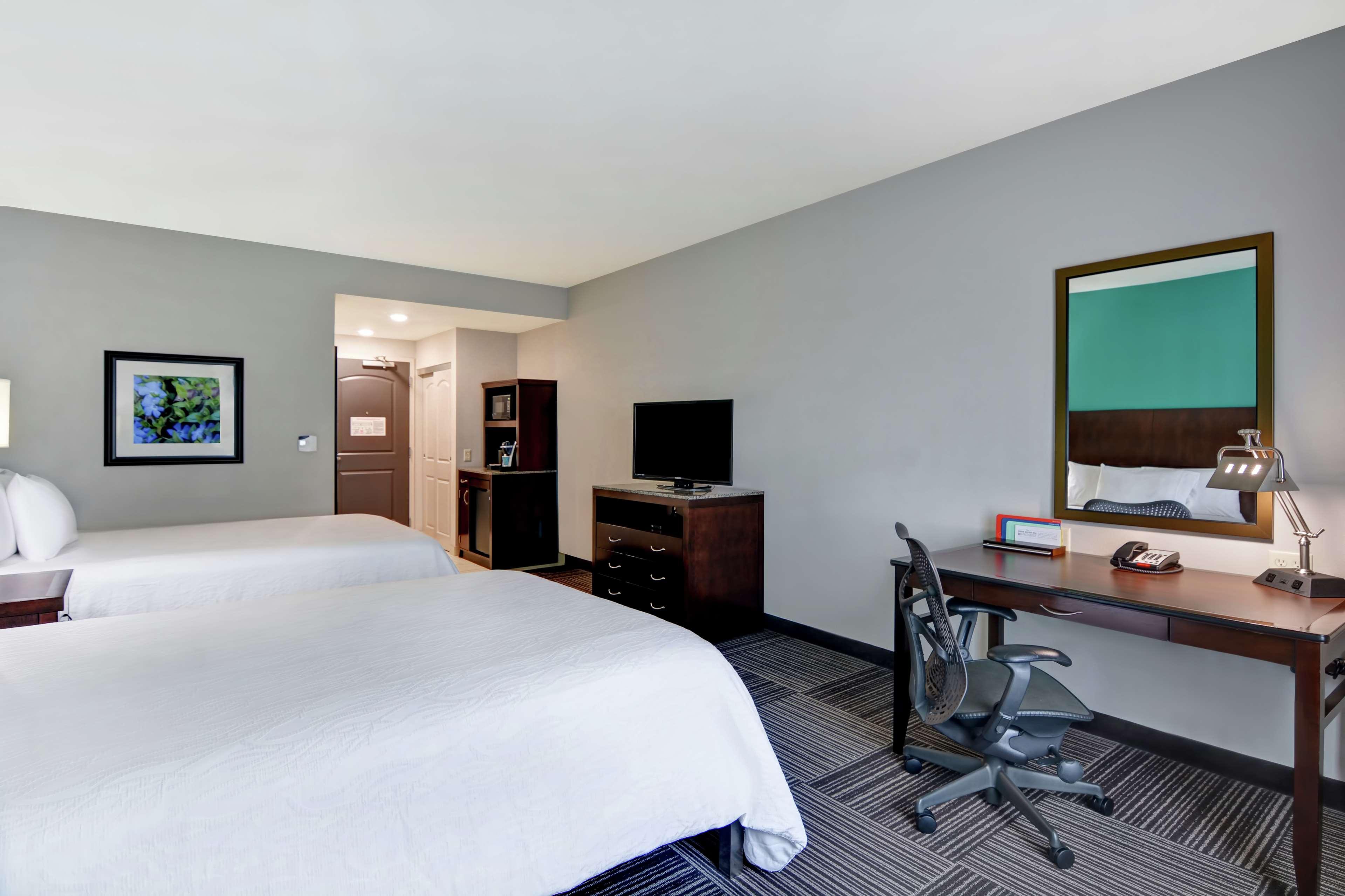 Hilton Garden Inn And Fayetteville Convention Center Extérieur photo
