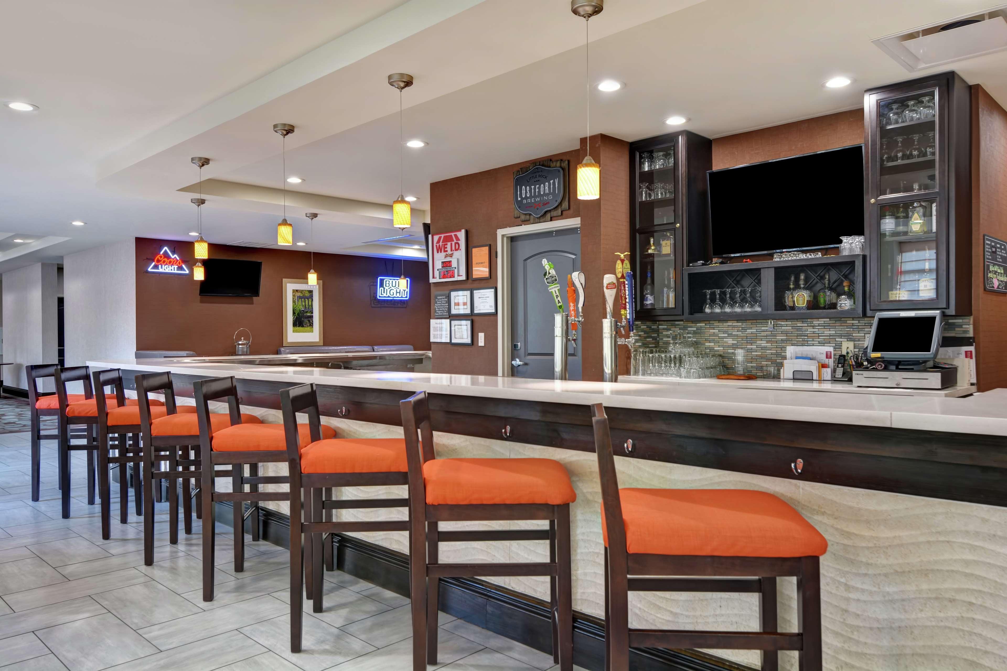 Hilton Garden Inn And Fayetteville Convention Center Extérieur photo