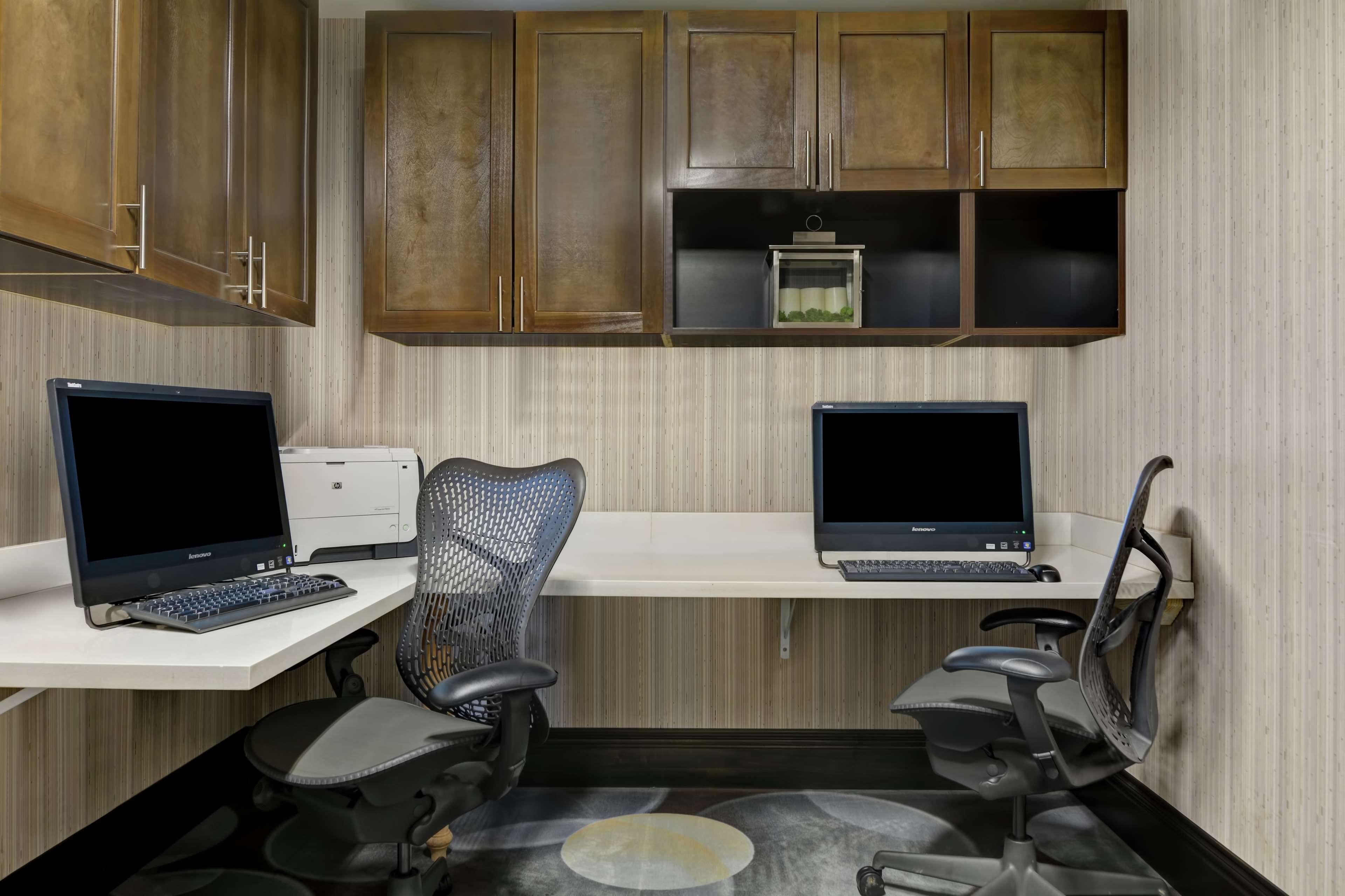 Hilton Garden Inn And Fayetteville Convention Center Extérieur photo