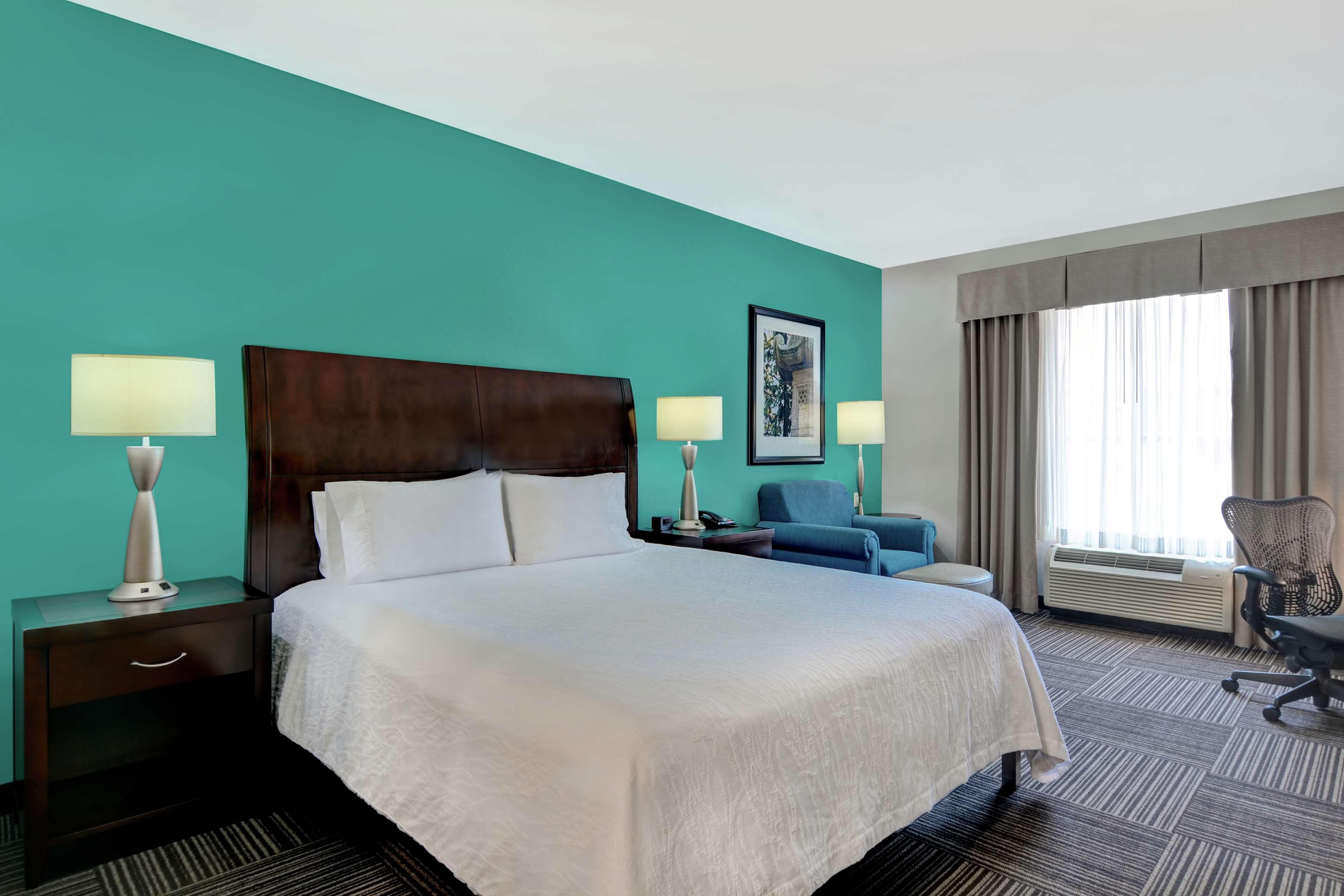 Hilton Garden Inn And Fayetteville Convention Center Extérieur photo