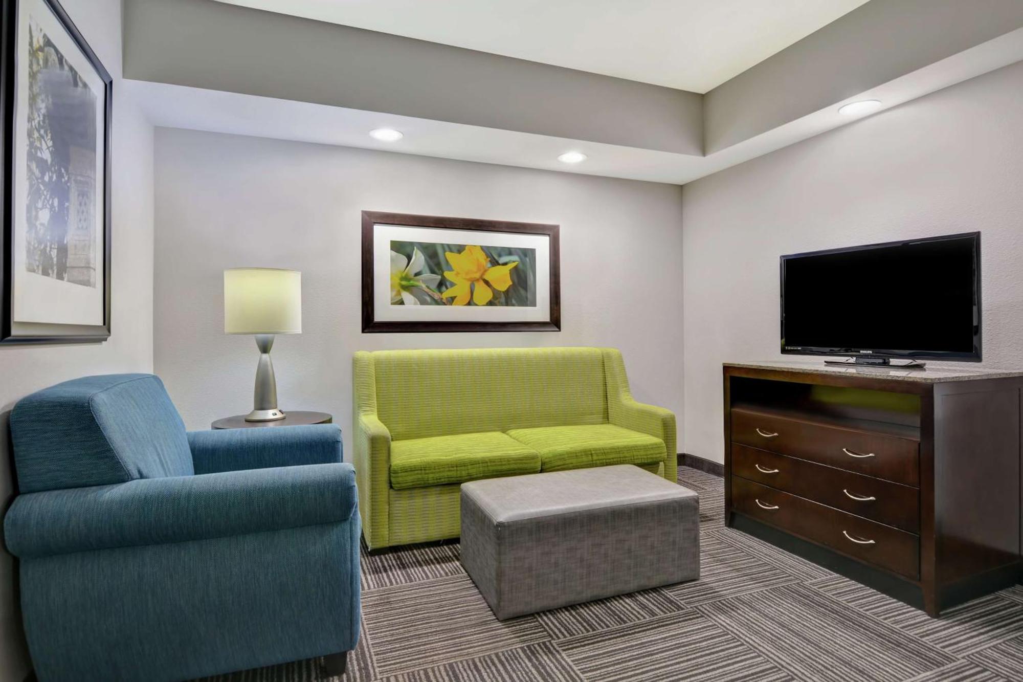 Hilton Garden Inn And Fayetteville Convention Center Extérieur photo