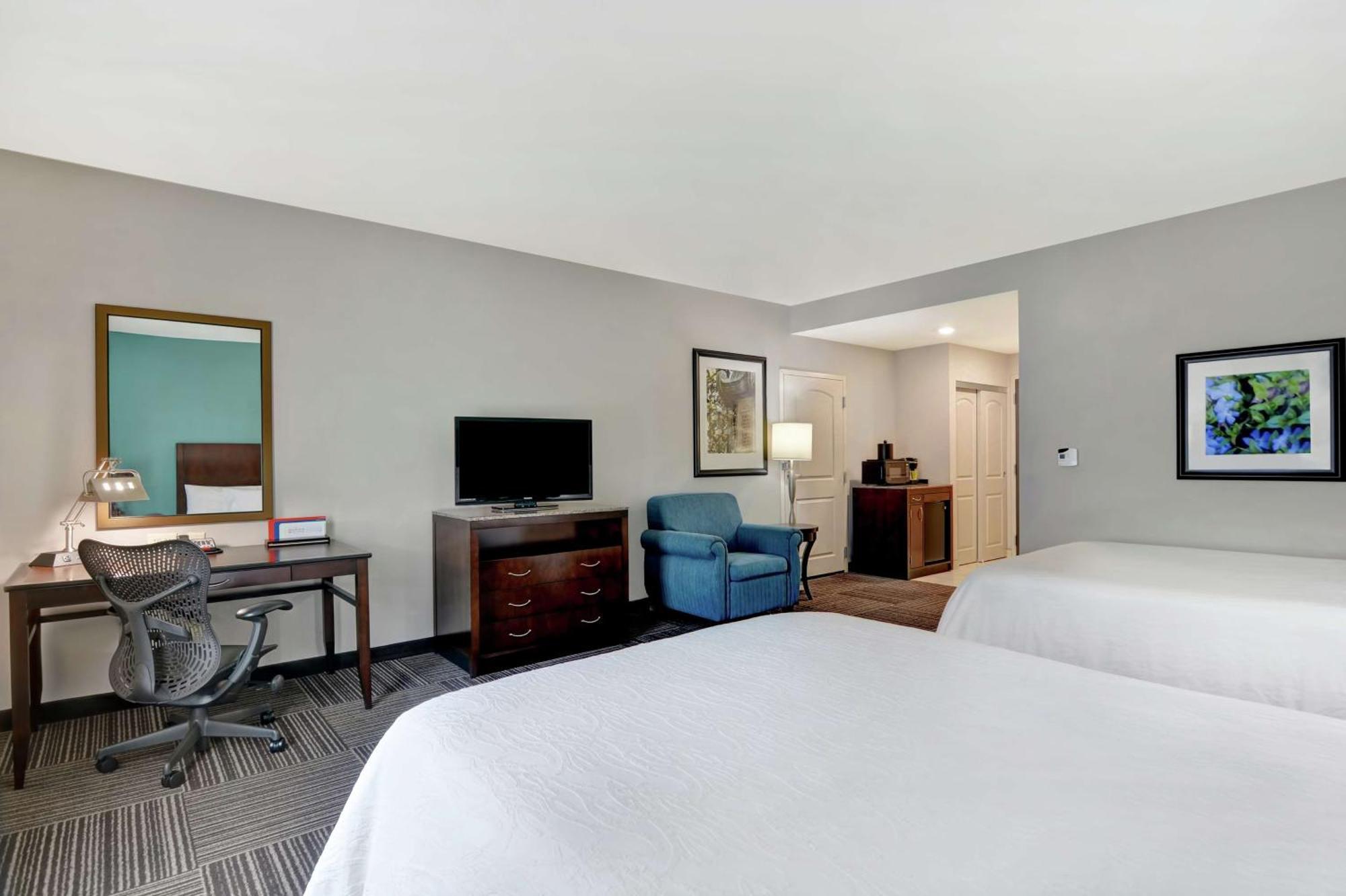 Hilton Garden Inn And Fayetteville Convention Center Extérieur photo
